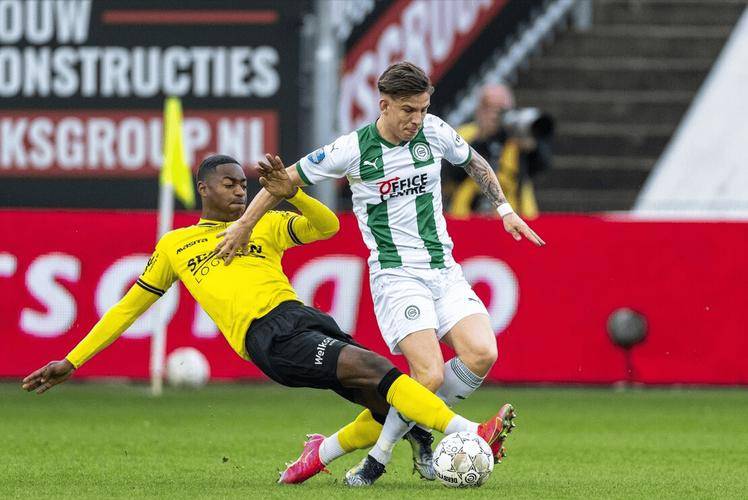 娇妻的陪伴 娇妻的陪伴